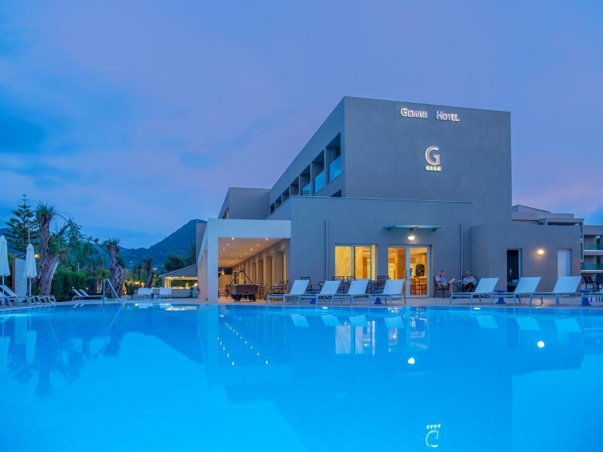 Cnic Gemini Hotel Mesongí Екстериор снимка