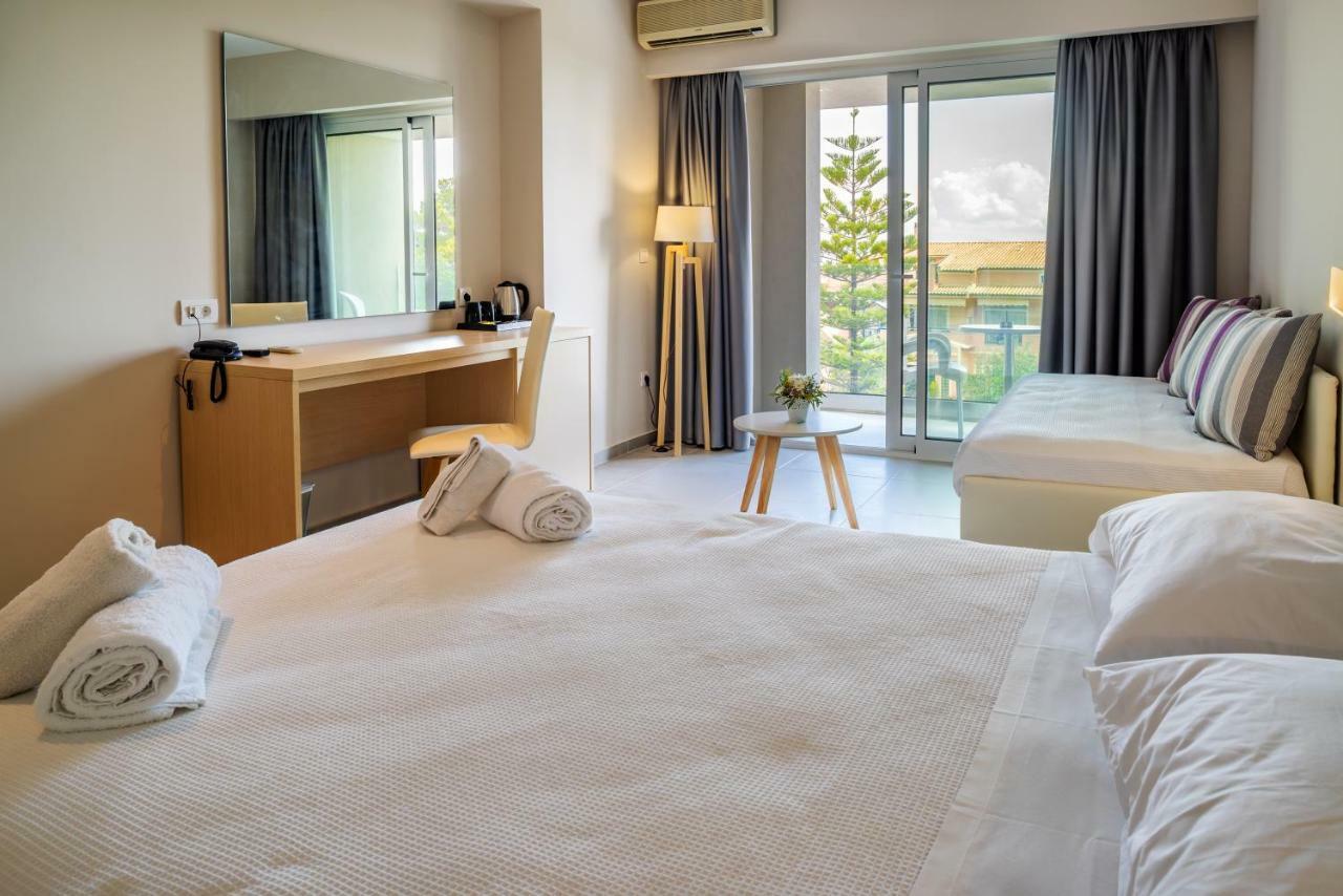 Cnic Gemini Hotel Mesongí Екстериор снимка