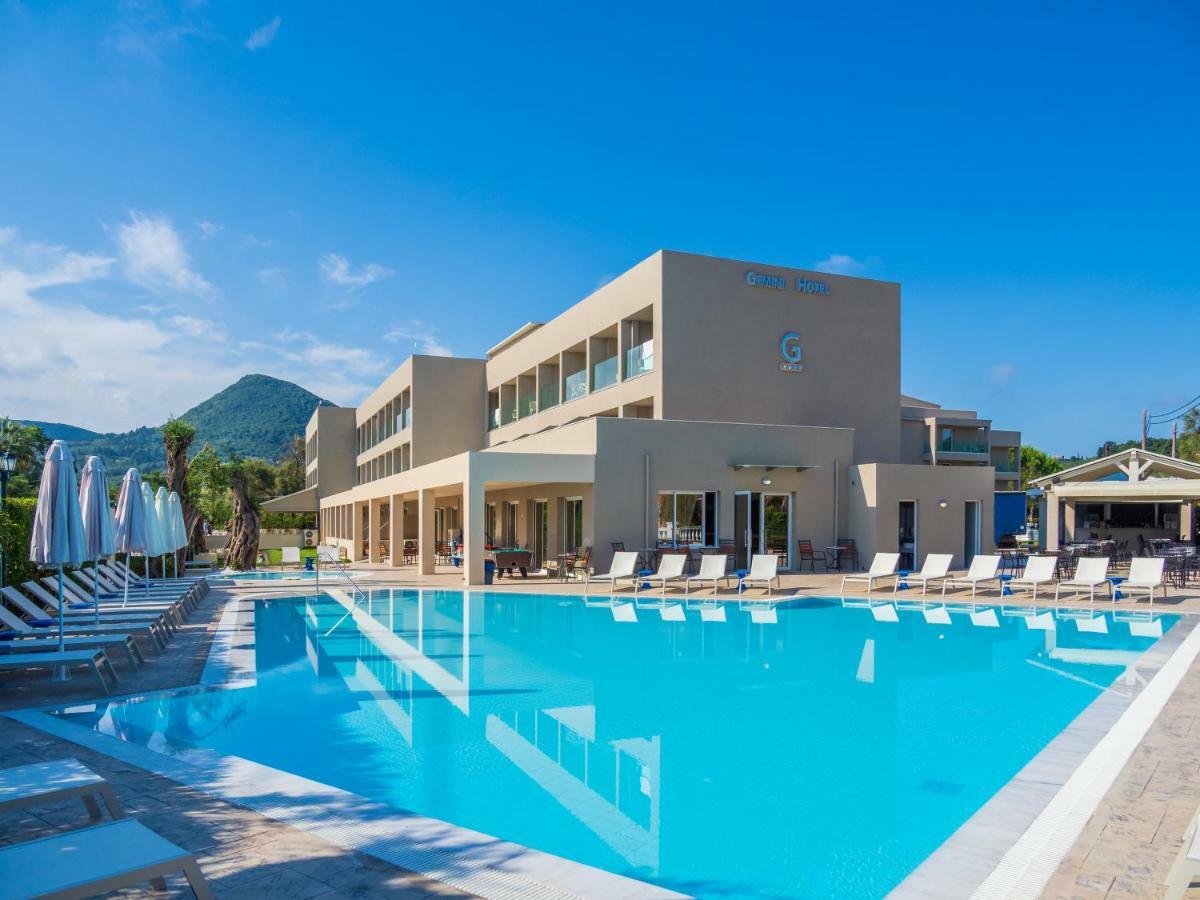 Cnic Gemini Hotel Mesongí Екстериор снимка