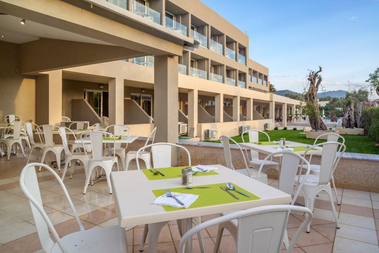 Cnic Gemini Hotel Mesongí Екстериор снимка